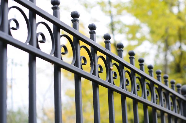 Cost of Wrought Iron Fence Cleaning in Panama City