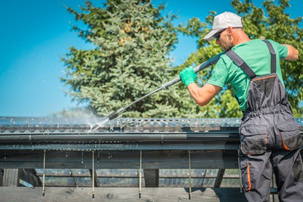 Cost of Gutter Power Washing in Panama City