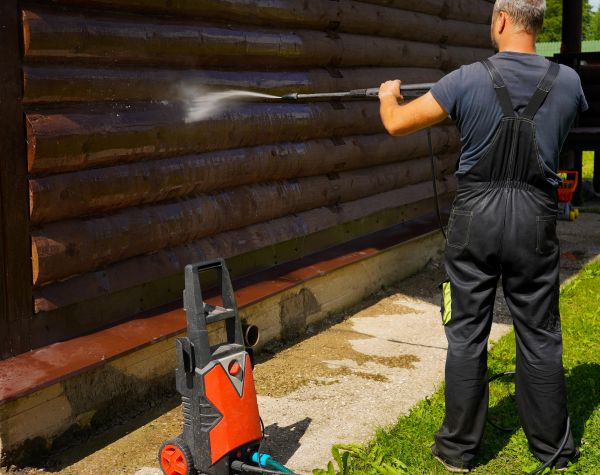 Cost of Log Home Pressure Washing in Panama City