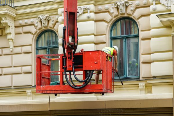 Cost of Building Power Washing in Panama City