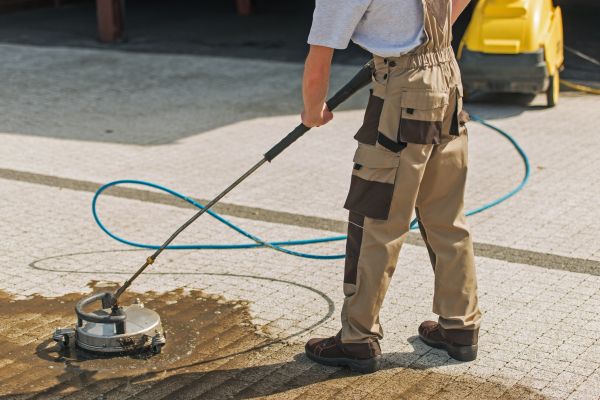 Cost of Townhouse Driveway Cleaning in Panama City