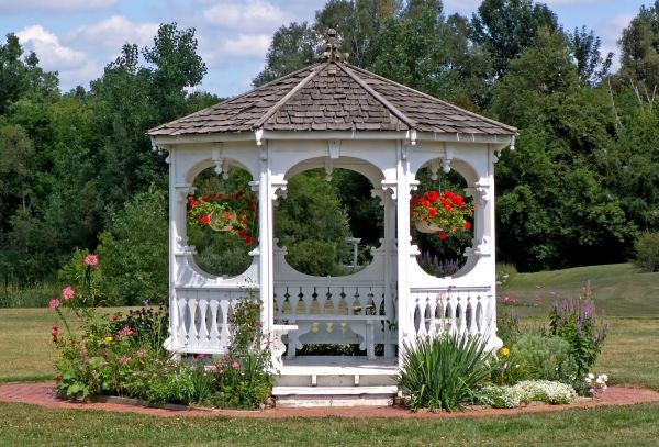 Cost of Gazebo Cleaning in Panama City