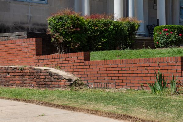 Cost of Retaining Wall Cleaning in Panama City