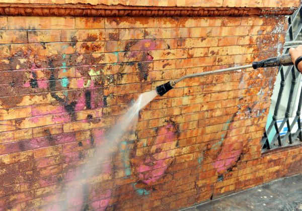 Cost of Brick Graffiti Cleaning in Panama City